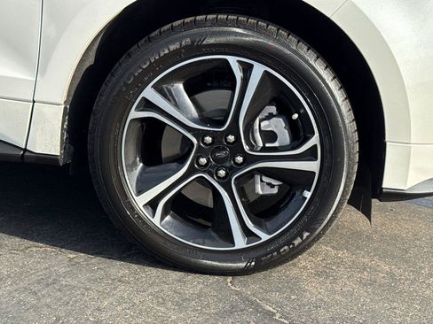 Used 2023 Ford Edge ST AWD/4WD image 6