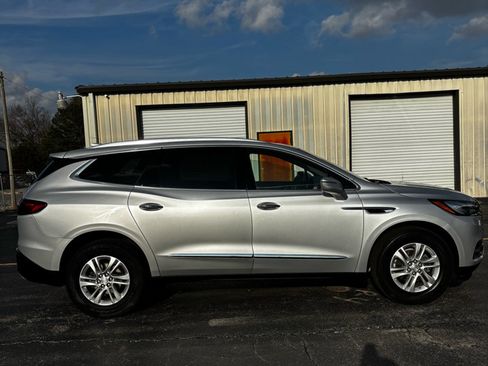 Used 2020 Buick Enclave Essence w/ Sound and Sites Package image 6