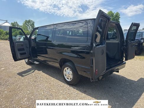 Used 2011 Ford E-150 and Econoline 150 Wagon RWD image 12