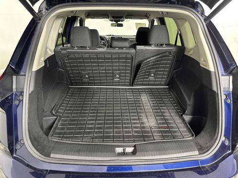 Used 2025 Nissan Rogue SV FWD image 25