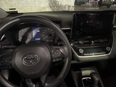 Used 2024 Toyota Corolla LE image 18