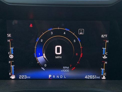 Used 2023 Chevrolet Colorado W/T RWD image 18