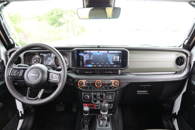 Used 2025 Jeep Gladiator Mojave AWD/4WD image 29