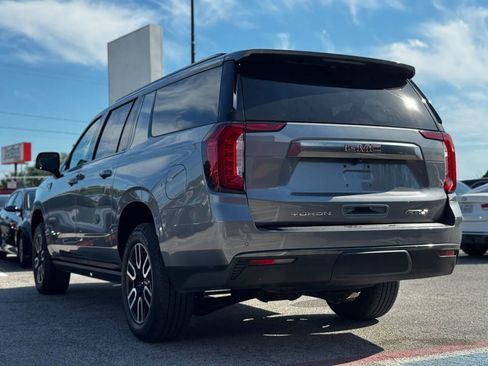Used 2021 GMC Yukon XL AT4 w/ AT4 Premium Plus Package AWD/4WD image 8