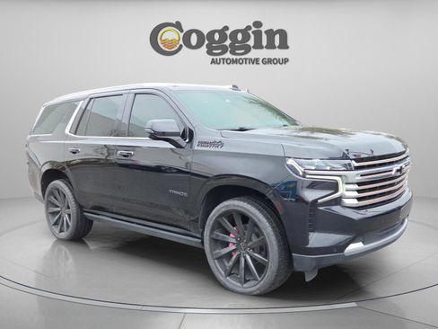 Used 2021 Chevrolet Tahoe High Country w/ Premium Package AWD/4WD image 8