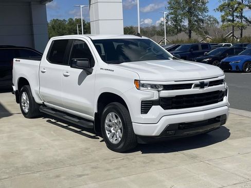 Used 2023 Chevrolet Silverado 1500 RST image 4