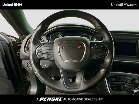 Used 2022 Dodge Challenger GT image 6