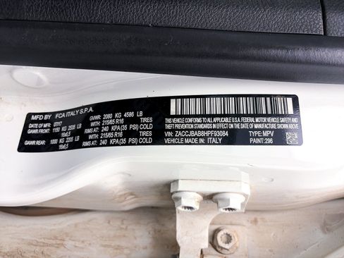 Used 2017 Jeep Renegade Sport w/ Power & Air Group image 26