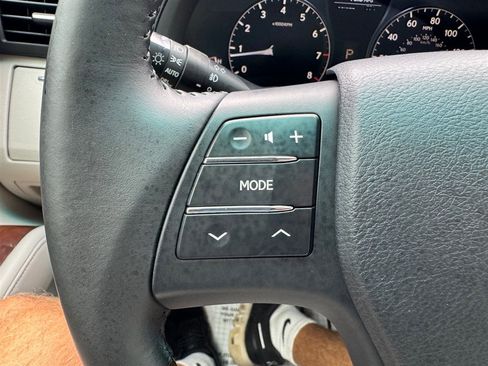 Used 2011 Lexus RX 350 2WD w/ Premium Pkg image 13