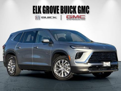 Used 2025 Buick Enclave Preferred FWD image 2