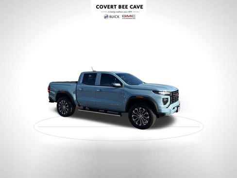 Used 2025 GMC Canyon Denali image 1