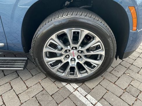 Certified 2025 GMC Yukon XL Denali w/ Sun & Power Step Package image 35