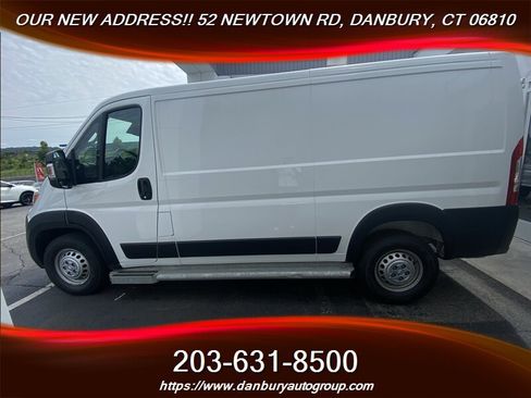 Used 2025 RAM ProMaster 2500 w/ U-Haul Equipment Group FWD image 3