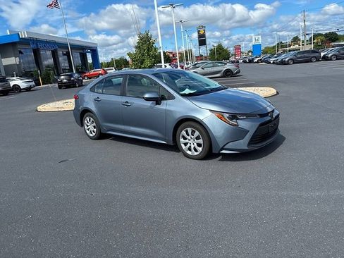 Certified 2023 Toyota Corolla LE FWD image 3
