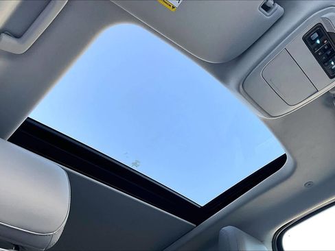 Used 2025 Ford Expedition Max Active image 18