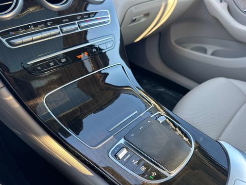 Certified 2022 Mercedes-Benz GLC 300 image 28