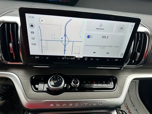 New 2025 Ford Expedition Max Platinum w/ Driver's Package image 9