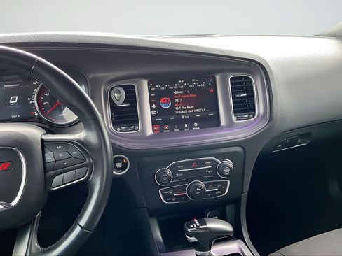 Certified 2023 Dodge Charger SXT RWD image 9