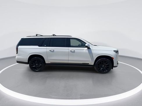 Used 2023 Cadillac Escalade ESV Sport Platinum w/ LPO, ONYX Package AWD/4WD image 8