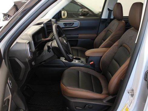 Used 2026 Ford Bronco Sport Outer Banks w/ Outer Banks Tech Package+ AWD/4WD image 10