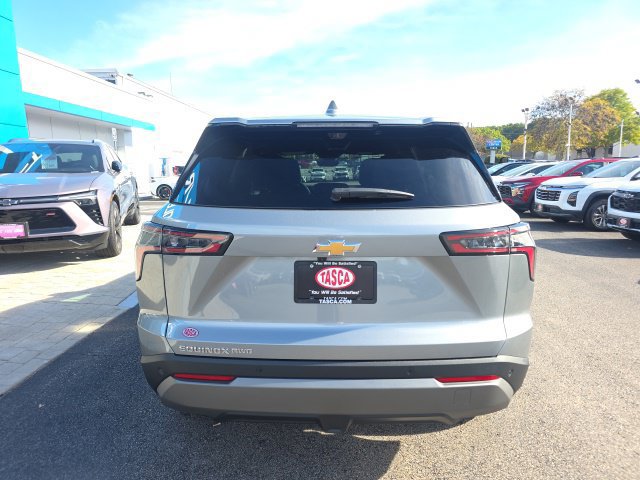 New 2027 Chevrolet Equinox LT w/ Convenience Package II AWD/4WD image 3
