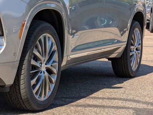 New 2026 Buick Enclave Avenir w/ Super Cruise Package AWD/4WD image 6