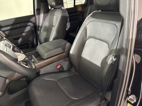 Used 2024 Land Rover Defender 110 S image 18