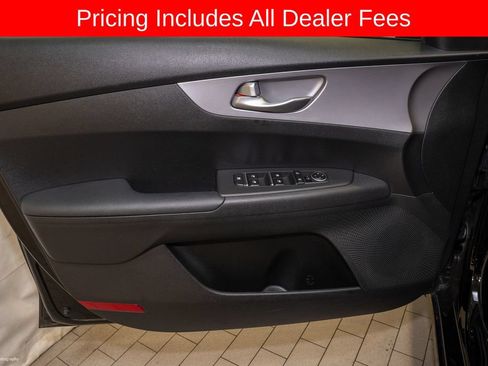 Certified 2023 Kia Forte LXS w/ LXS Technology Package FWD image 10
