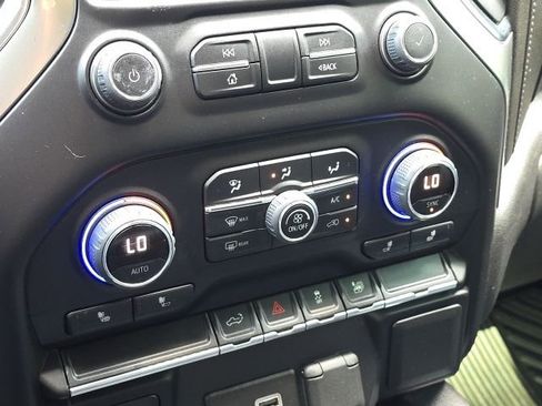 Used 2021 Chevrolet Silverado 1500 RST w/ Bed Protection Package image 34