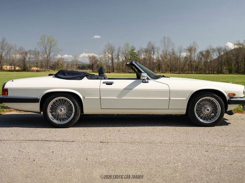 Used 1989 Jaguar XJS V12 Convertible image 9