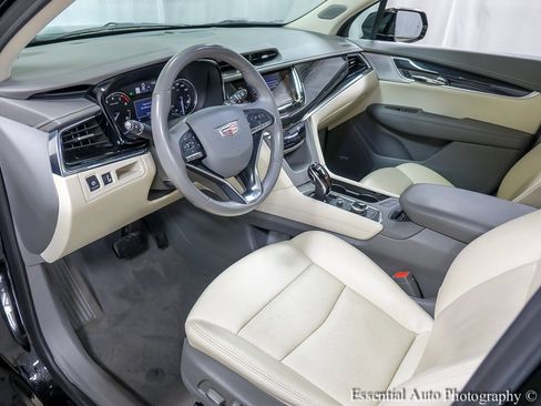 Used 2021 Cadillac XT6 Premium Luxury image 10