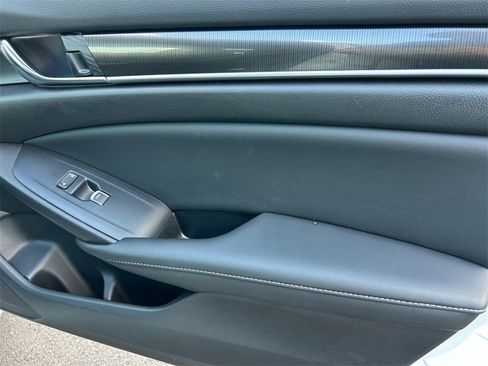 Certified 2022 Honda Accord Sport image 17