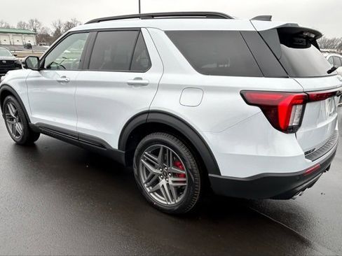 New 2026 Ford Explorer ST image 4