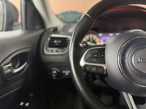 Used 2018 Jeep Compass Trailhawk AWD/4WD image 18