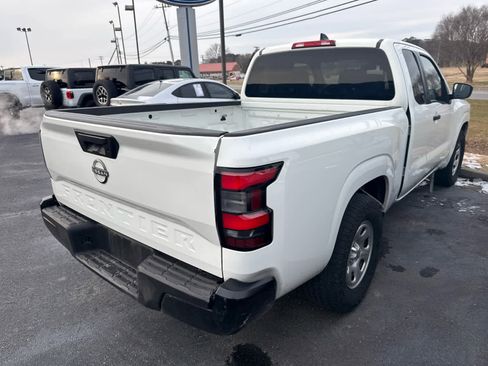 Used 2022 Nissan Frontier S image 27