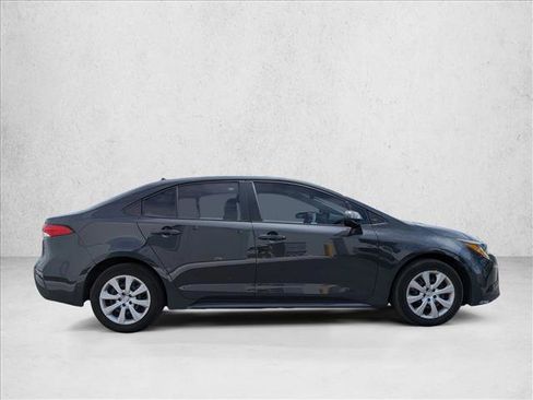 Used 2024 Toyota Corolla LE FWD image 4