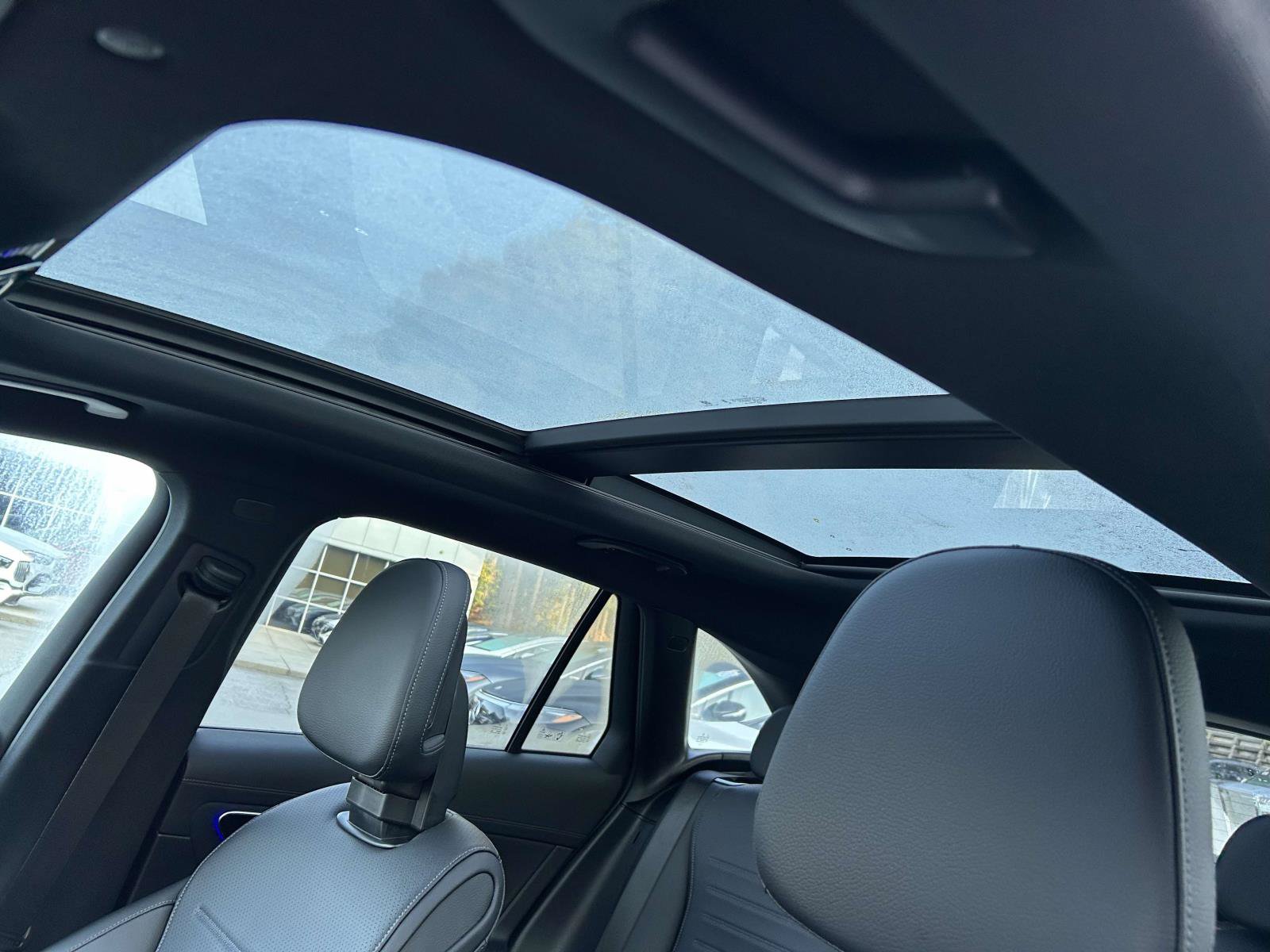 Certified 2025 Mercedes-Benz GLC 300 image 25