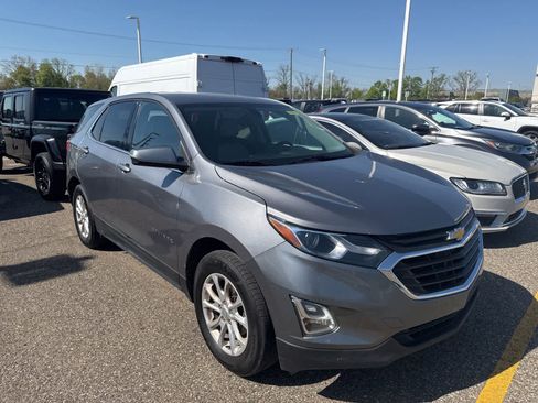 Used 2018 Chevrolet Equinox LT AWD/4WD image 9