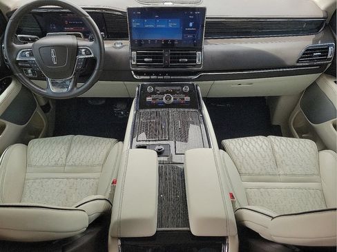 Used 2022 Lincoln Navigator Black Label AWD/4WD image 11