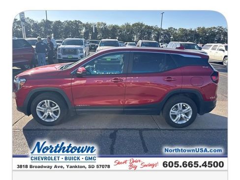 Certified 2024 GMC Terrain SLE image 8