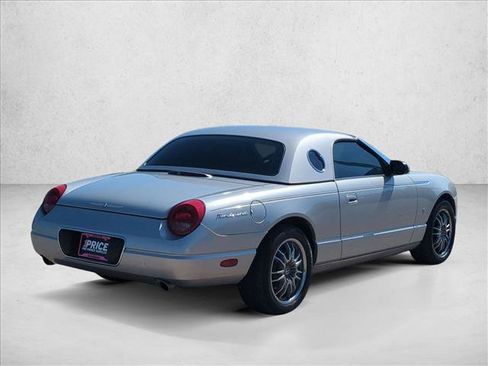 Used 2005 Ford Thunderbird RWD image 5