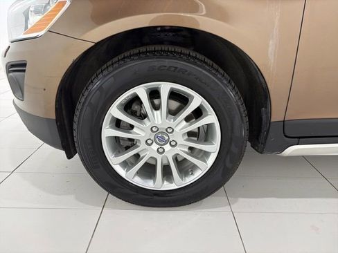 Used 2010 Volvo XC60 T6 AWD/4WD image 44