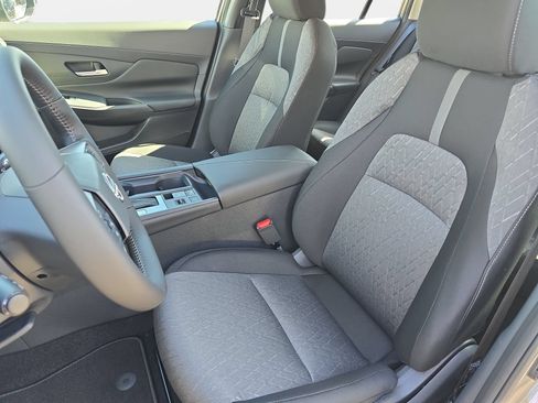 New 2026 Nissan Sentra SV w/ SV Convenience Package FWD image 15