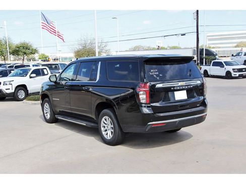 Used 2024 Chevrolet Suburban LT AWD/4WD image 4