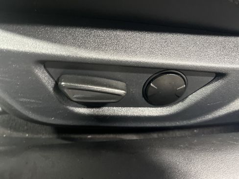 Used 2024 Ford Mustang Coupe RWD image 13