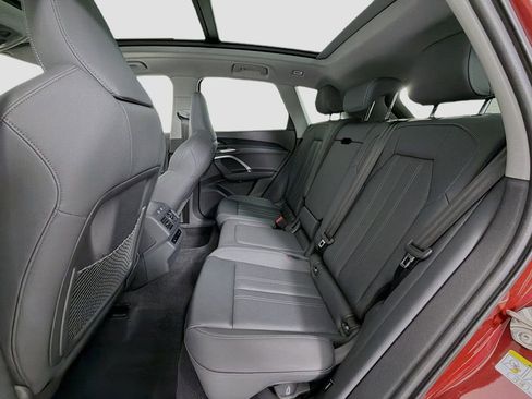 Certified 2025 Audi Q5 Prestige image 27