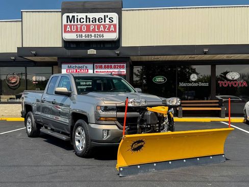 Used 2017 Chevrolet Silverado 1500 LT w/ All Star Edition AWD/4WD image 2