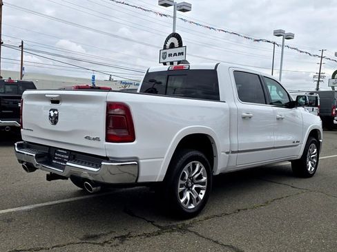 Used 2024 RAM 1500 Limited AWD/4WD image 4