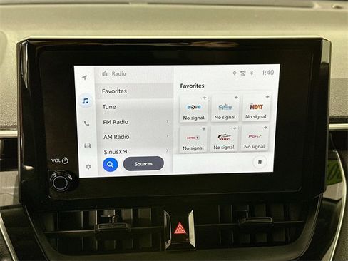 Used 2024 Toyota Corolla Cross LE image 11