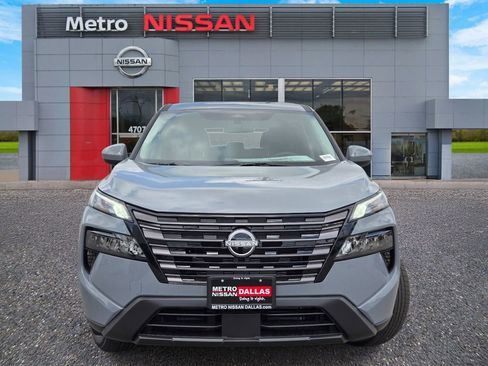New 2026 Nissan Rogue SV FWD image 2